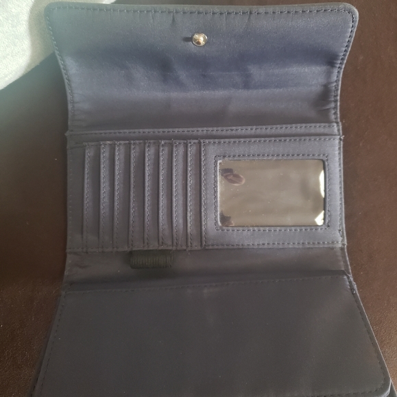 Tommy Hilfiger Logo Wallet - Picture 4 of 8